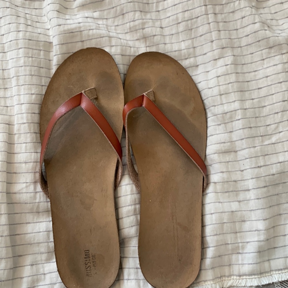 Women’s brown flip flop sandals
